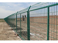 鐵絲護(hù)欄網(wǎng)